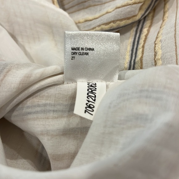 Gianni Bini Textured Rosie Babydoll Dress - Picture 8 of 9